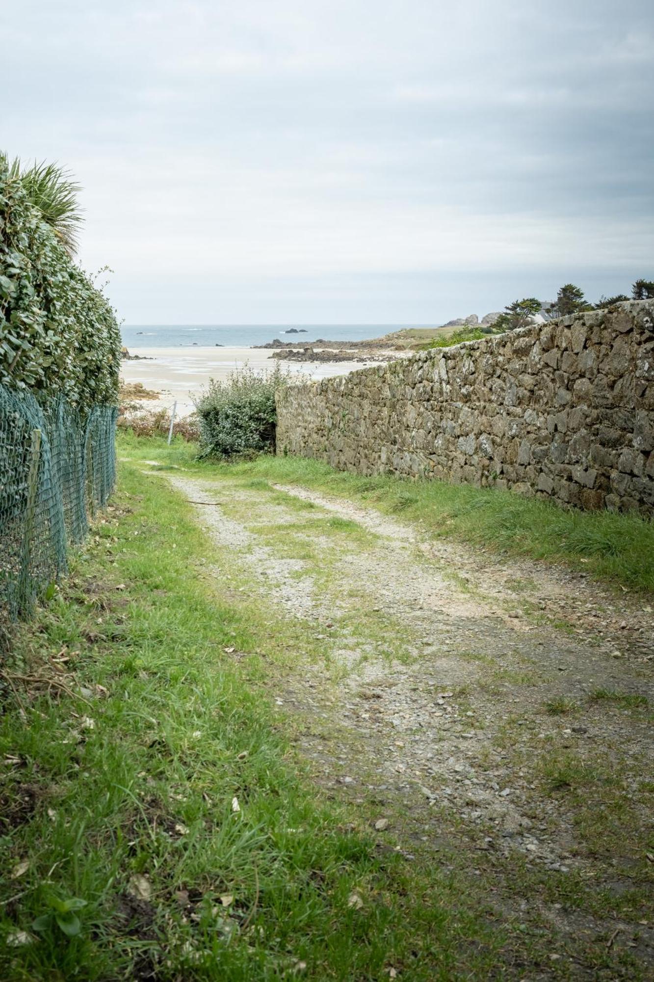 Ker Stivell - Superbe Maison Neuve A 2 Pas De La Mer Landunvez Esterno foto